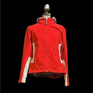Large, Eddie Bauer jacket in red and cream. With removable hood.